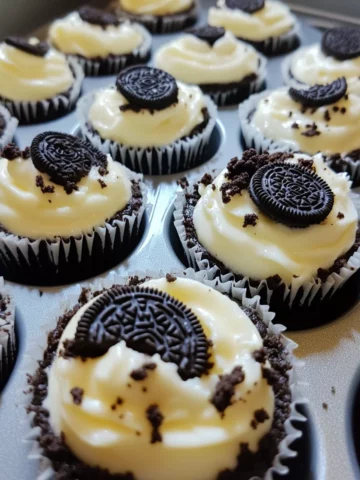 White Chocolate Oreo Mini Cheesecakes
